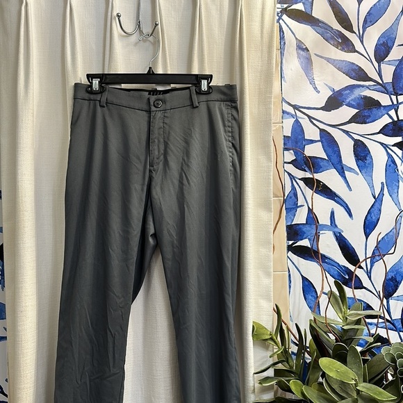 Men’s Gray Nike Dri-Fit Polyester & Spandex Athletic Golf Pants Size 30 x 30 - Picture 2 of 7